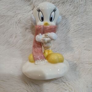 Lenox - A Chilly Day For Tweety